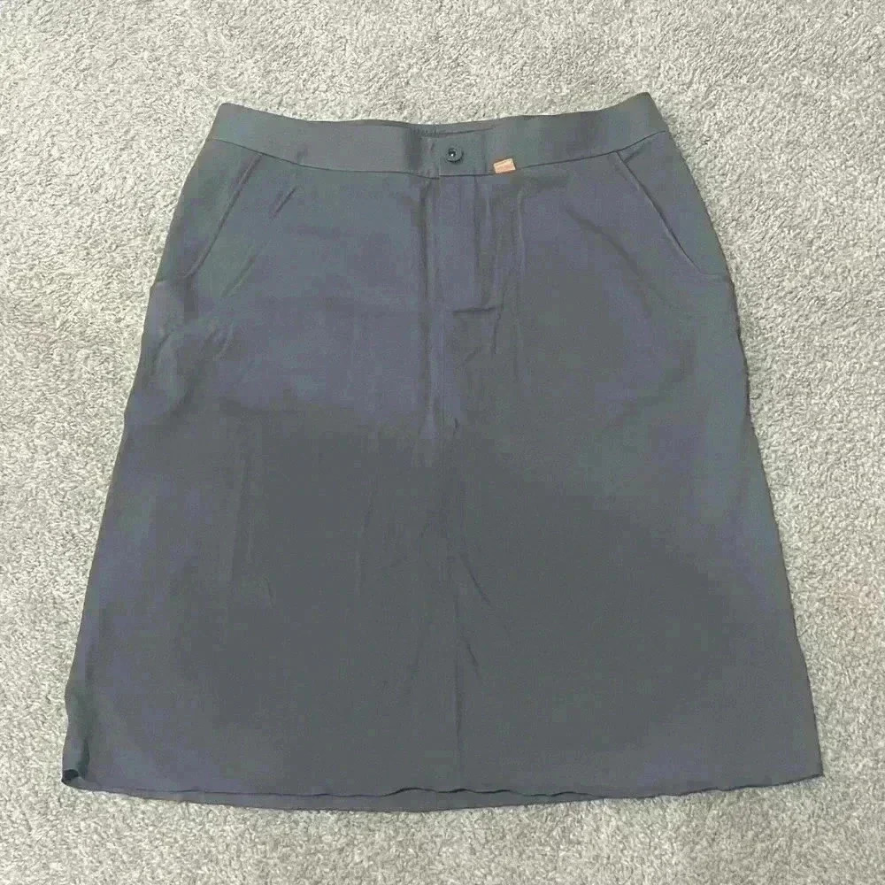 AMAZING NWOT structured Merrell size 8 skirt‎